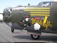 Asisbiz 42-52534 B-24H Liberator 8AF 467BG790BS Q2M Witchcraft Warbird 04