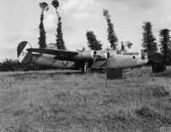 Asisbiz 42-95237 B-24H Liberator 8AF 467BG791BS 4ZU+ England FRE8431