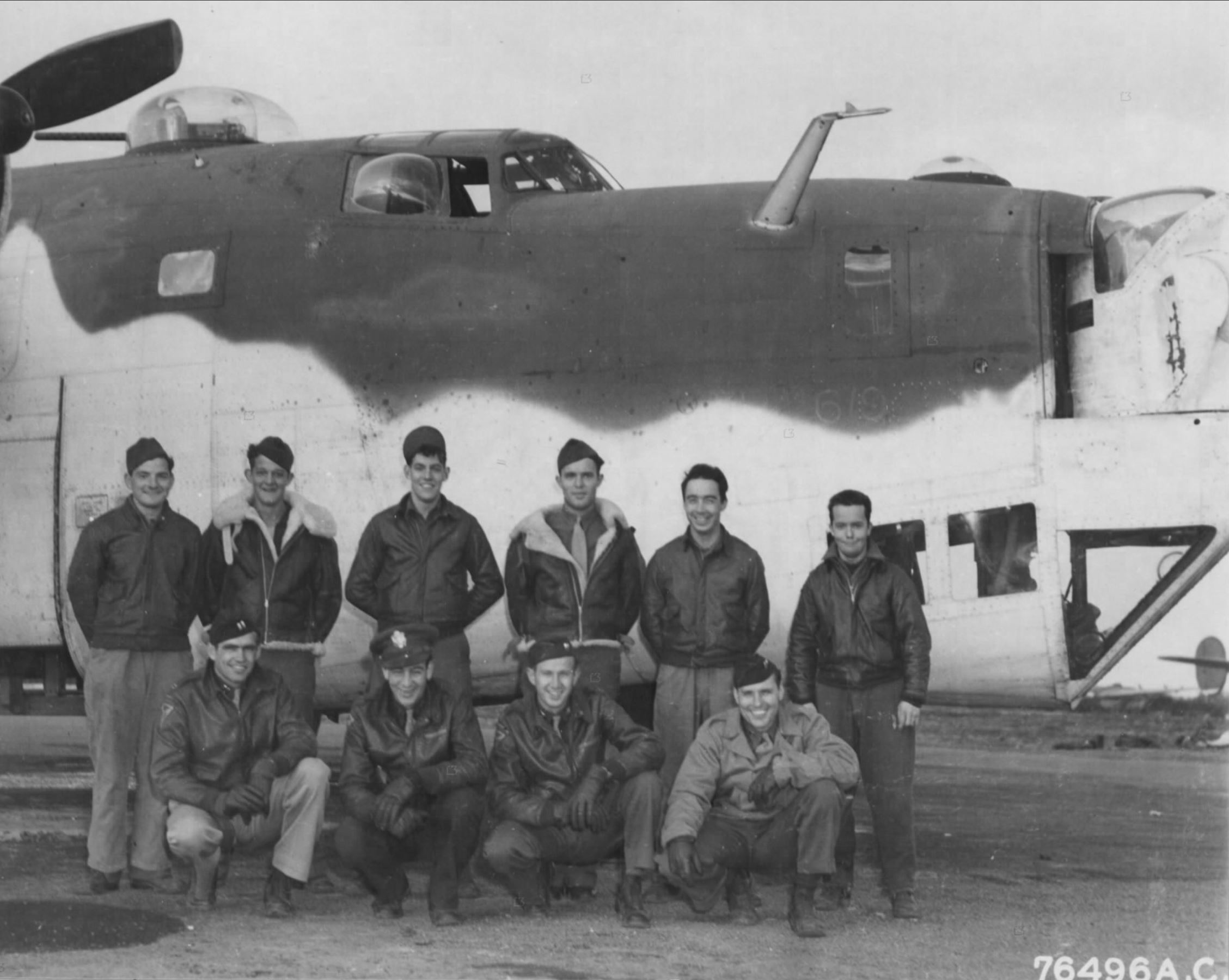 Consolidated B-24 Liberator 8AF 479th Anti Submarine Group 619 with crew at St Eval England 1943 01