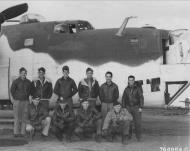 Asisbiz Consolidated B-24 Liberator 8AF 479th Anti Submarine Group 619 with crew at St Eval England 1943 01