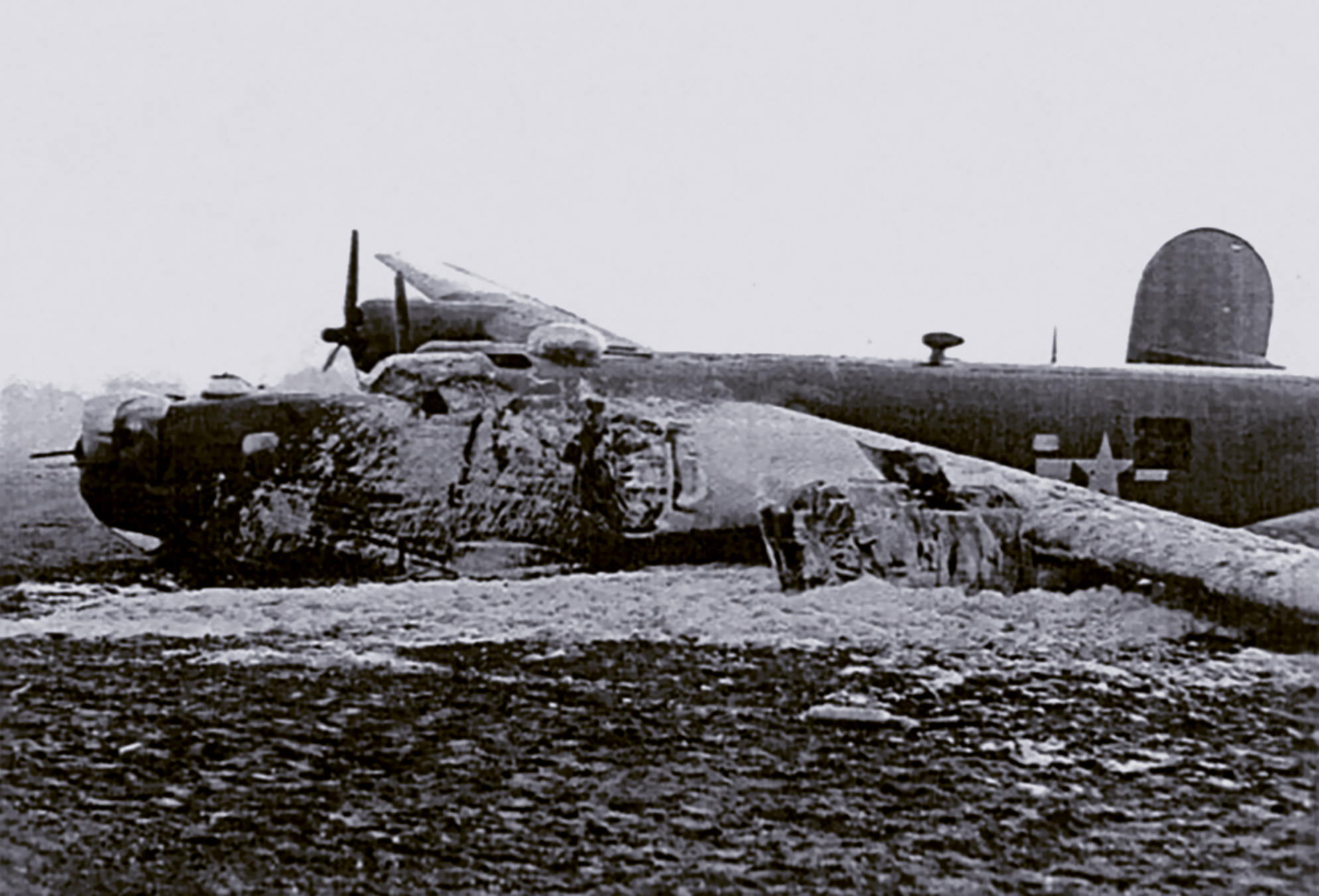 42-52617 B-24H Liberator 8AF 486BG832BS 3R belly landed England 1944 01
