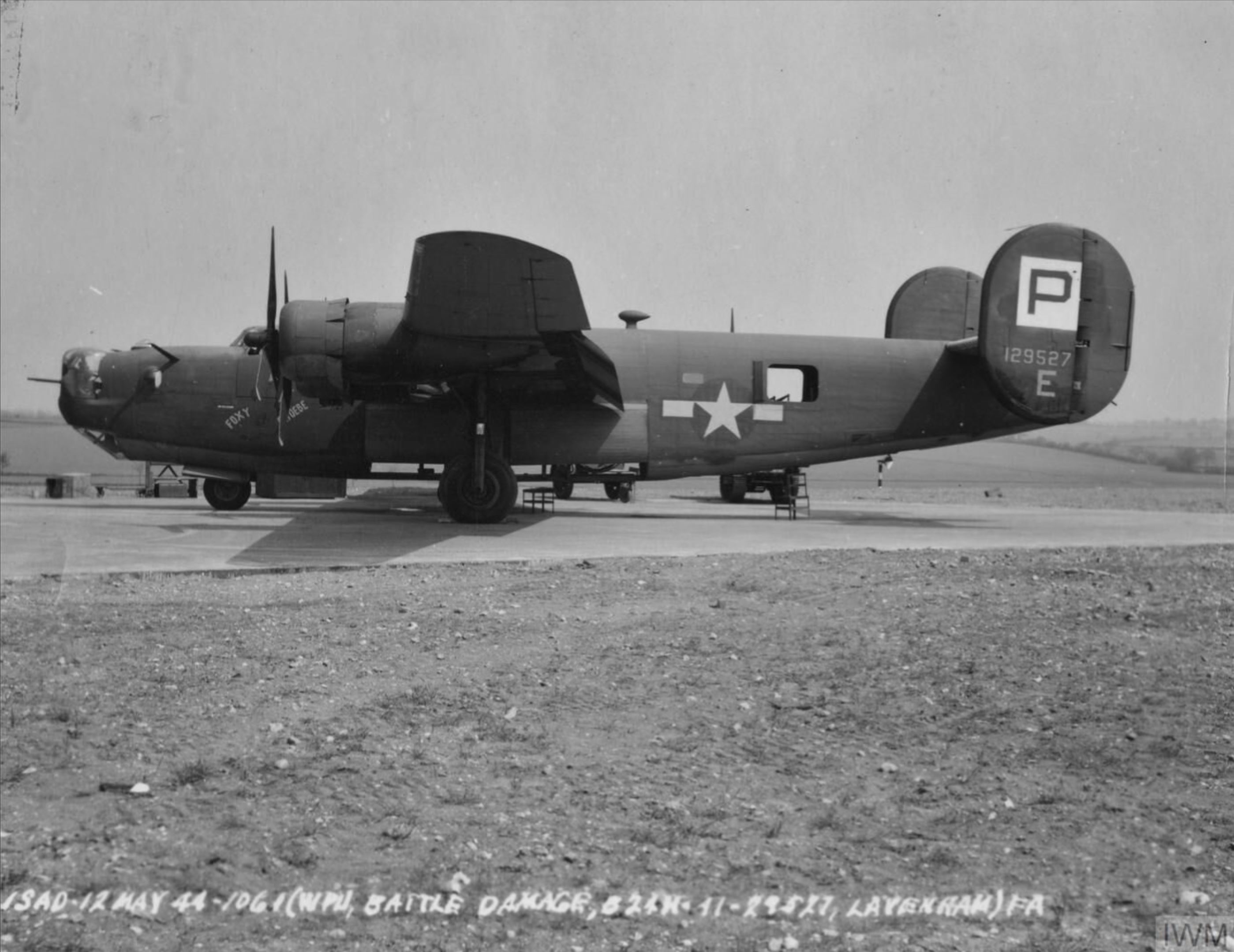 41-29527 B-24H Liberator 8AF 487BG837BS 4FE Foxy Phoebe at Lavenham 12th May 1944 FRE8519