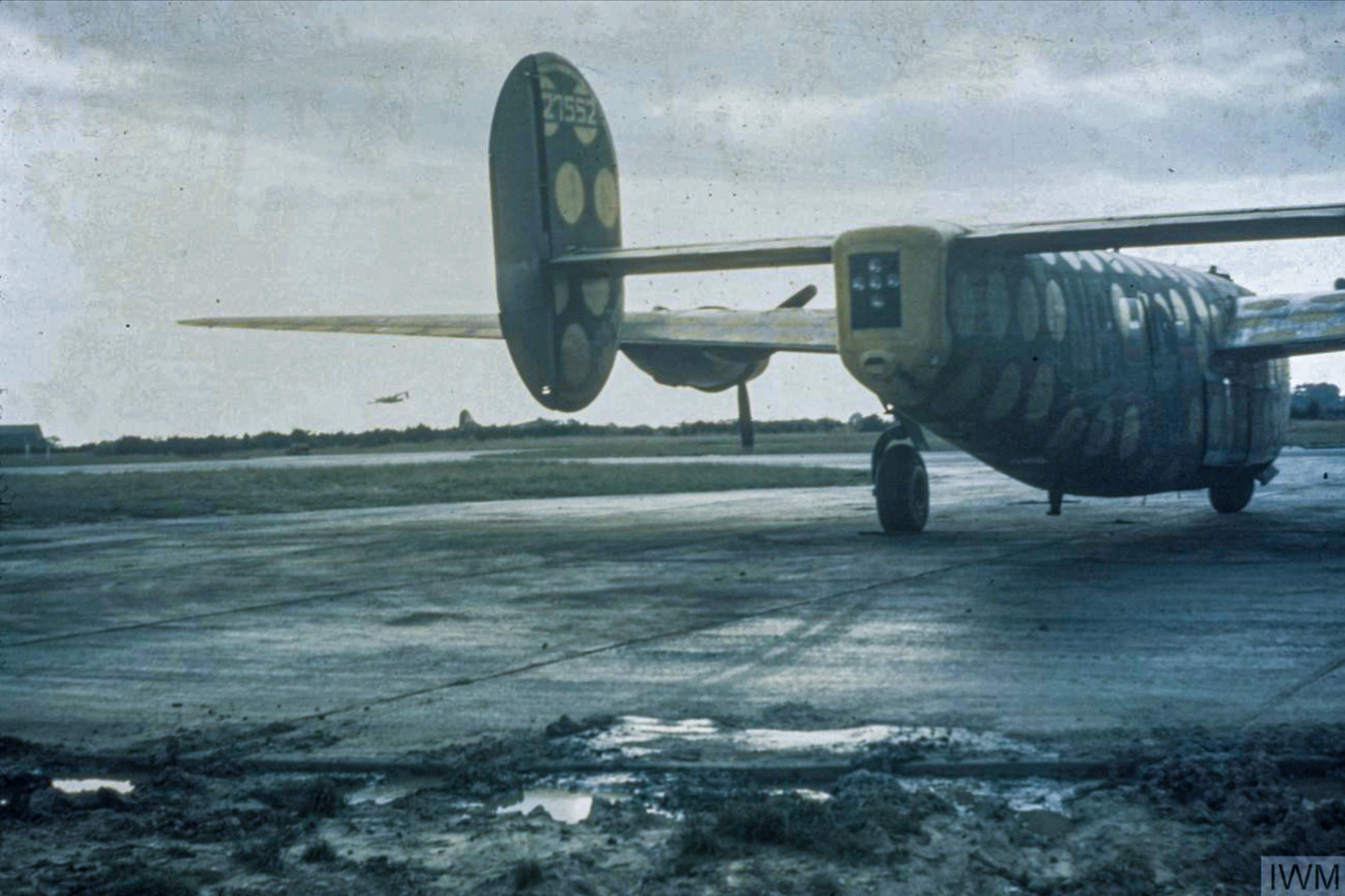 42-7552 B-24H Liberator 8AF 489BG845BS NBZ Lil' Cookie was used as an assembly ship FRE6782