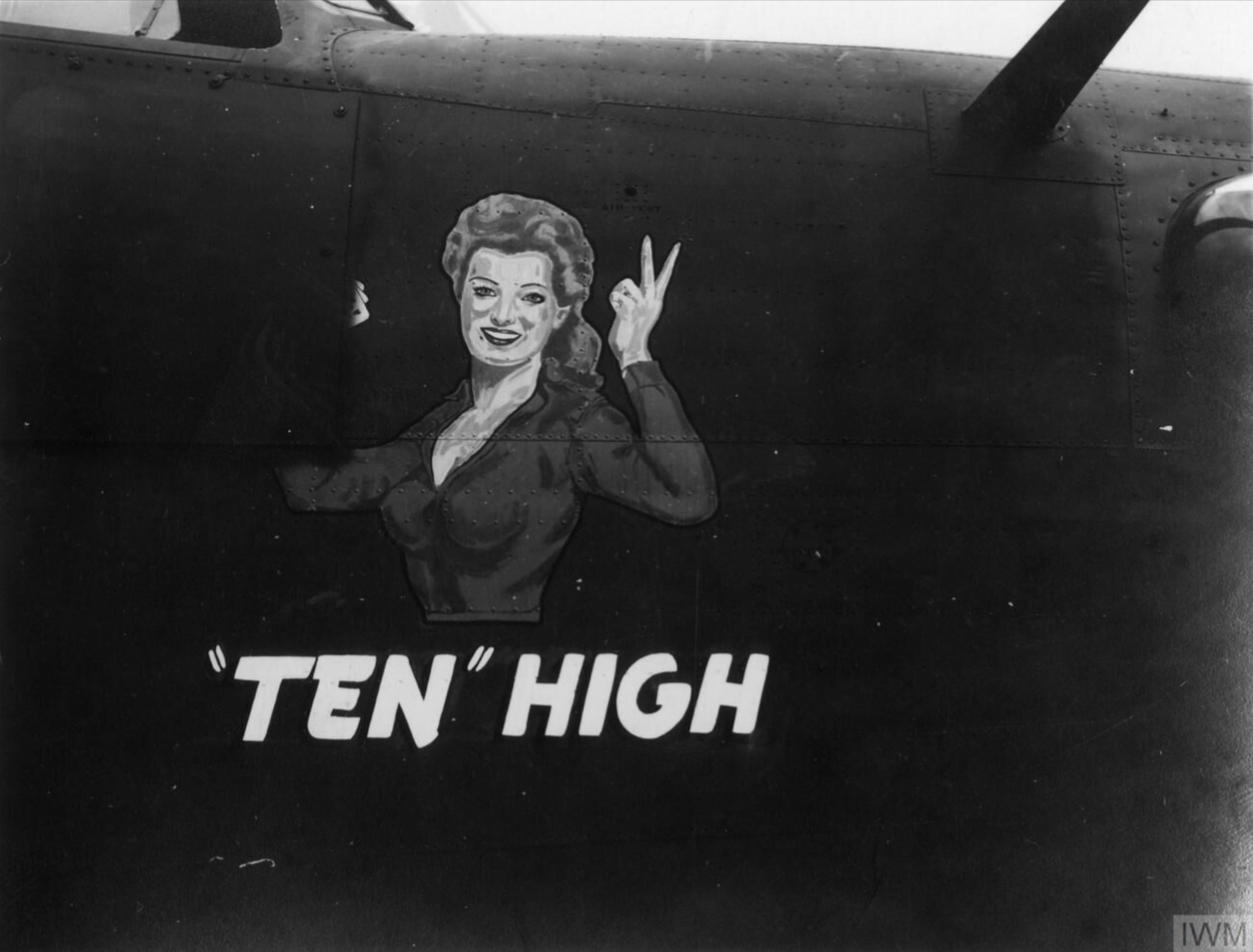 42-50292 B-24H Liberator 8AF 490BG849BS W8L Ten High nose art right side FRE8661