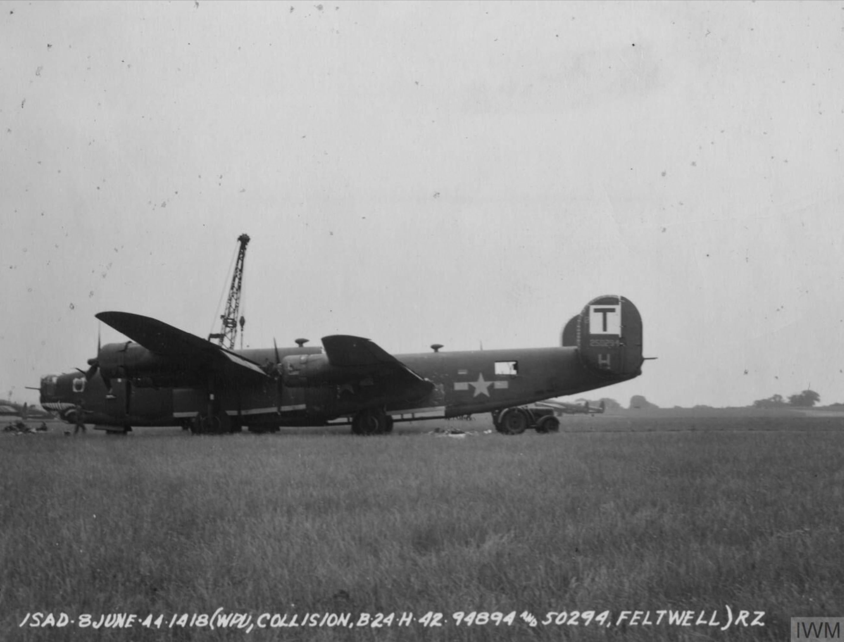 42-50294 B-24H Liberator 8AF 490BG849BS W8H Madame Shoo Shoo collision with 42 94894 W8 at Feltwell 8th Jun 1944 FRE8573