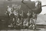 Asisbiz 42-50291 B-24H Liberator 8AF 490BG849BS 3RP Classy Chassis Lt Borman with crew England 1944 01
