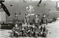 Asisbiz 42-50292 B-24H Liberator 8AF 490BG849BS W8L Ten High with crew and nose art right side England 1944 01