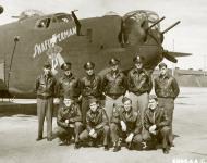 Asisbiz 42-94784 B-24H Liberator 8AF 490BG848BS 7WA Snafuperman with crew and nose art right side England 1944 01
