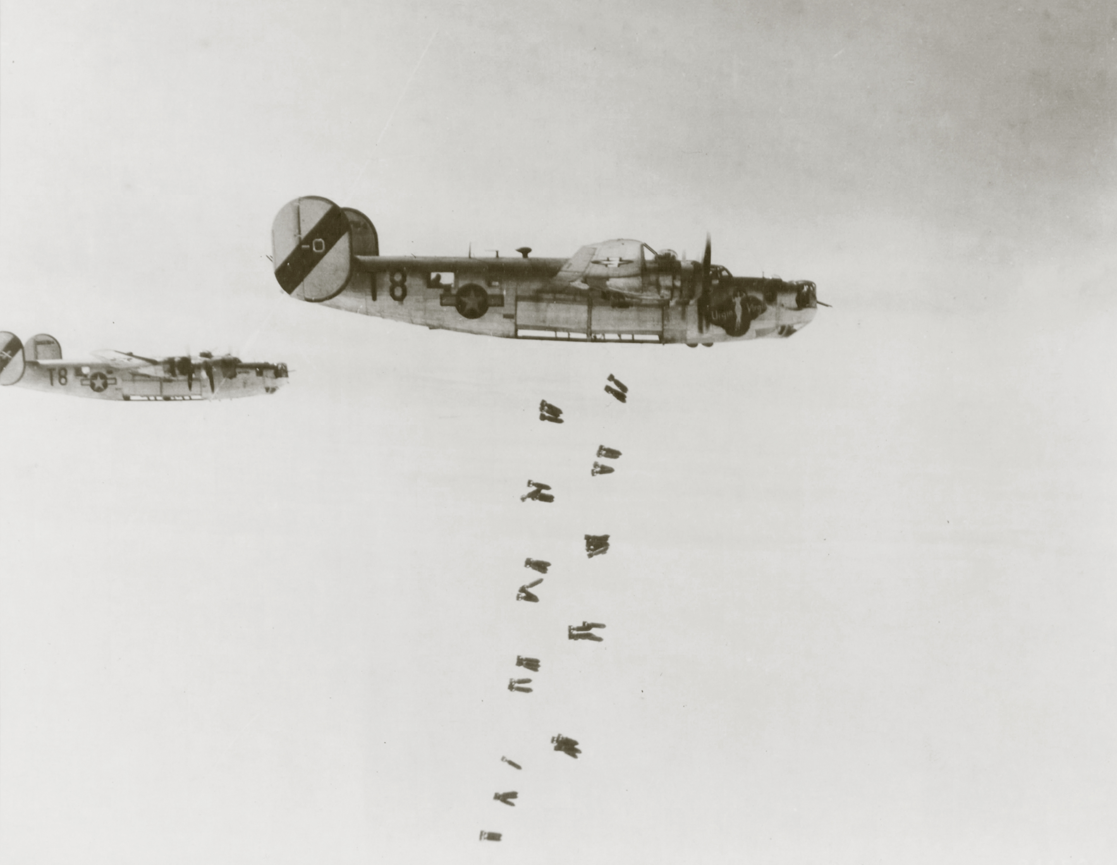 42-50754 B-24J Liberator 8AF 491BG853BS T8O Urgin Viirgin over Vomag Tank Works Plauen Germany 4th May 1945 01