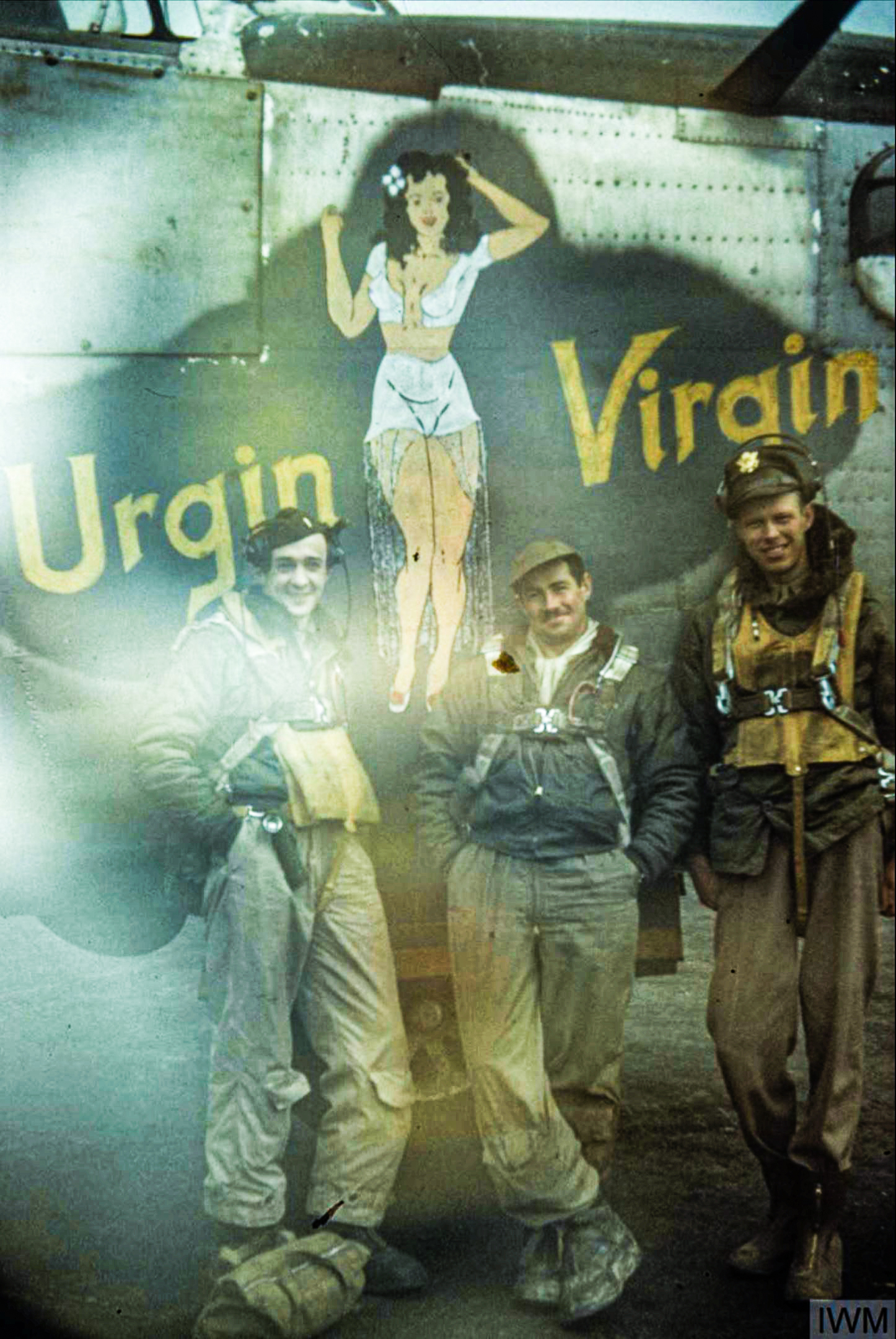 42-50754 B-24J Liberator 8AF 491BG853BS T8O Urgin Viirgin with crew FRE6874