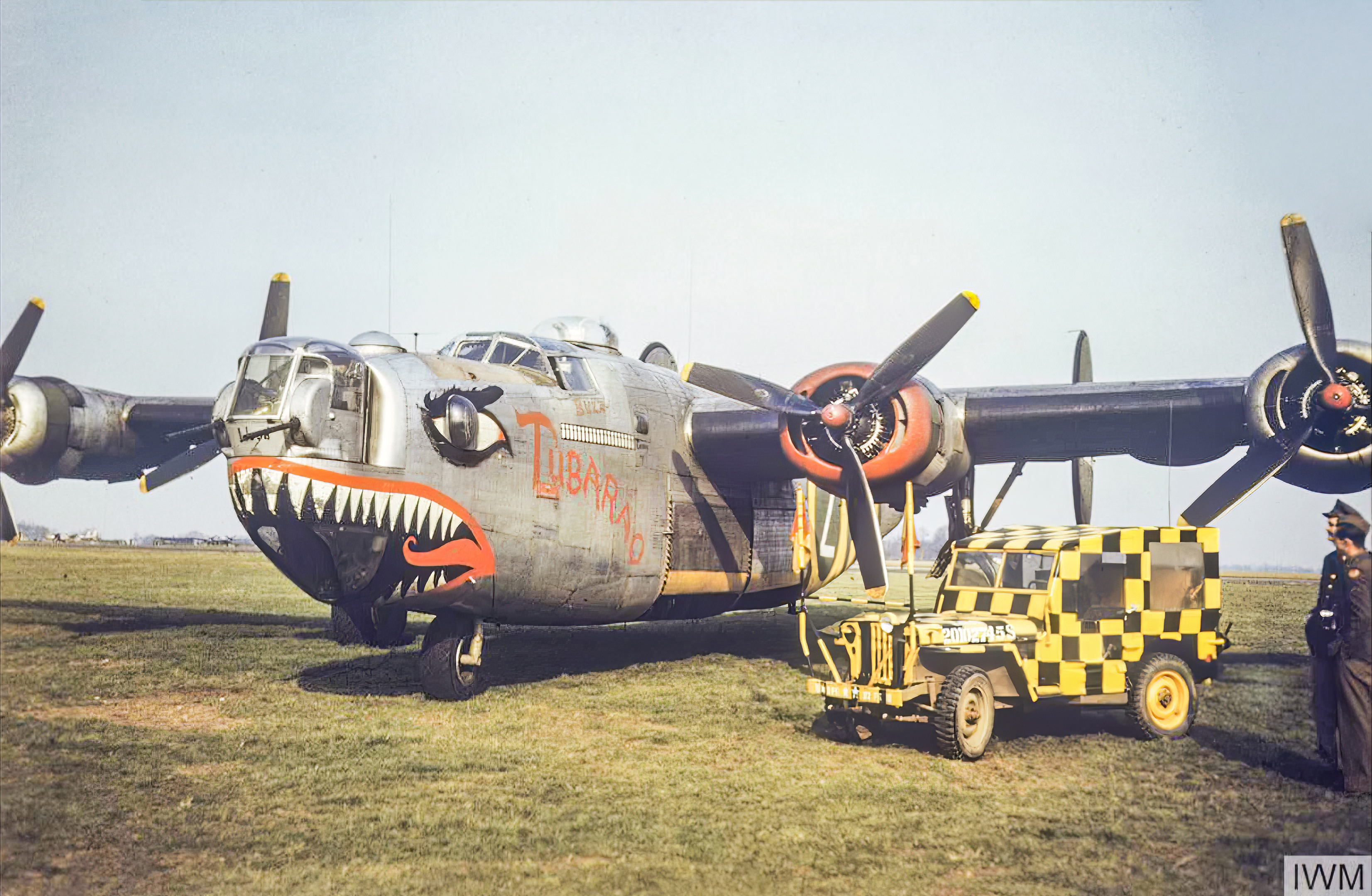 44-40101 B-24J Liberator 8AF 491BG852BS V2O+ Tubarao assembly ship England topaz denoise sharpen 02