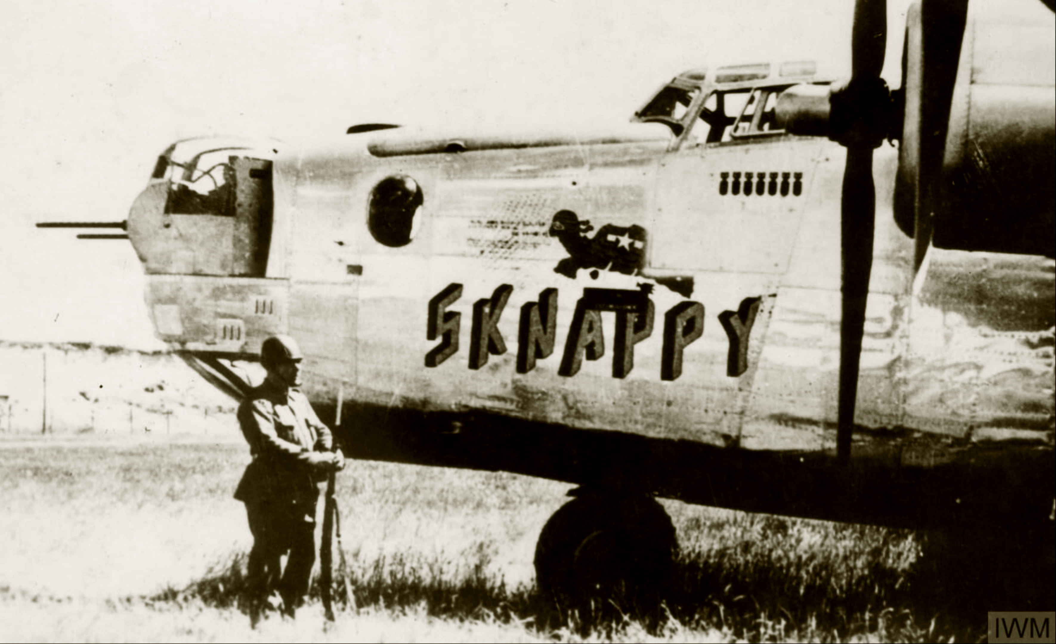 44-40142 B-24J Liberator 8AF 492BG856BS 5ZK Sknappy nose art left side interned in Sweden 20th Jun 1944 FRE2129