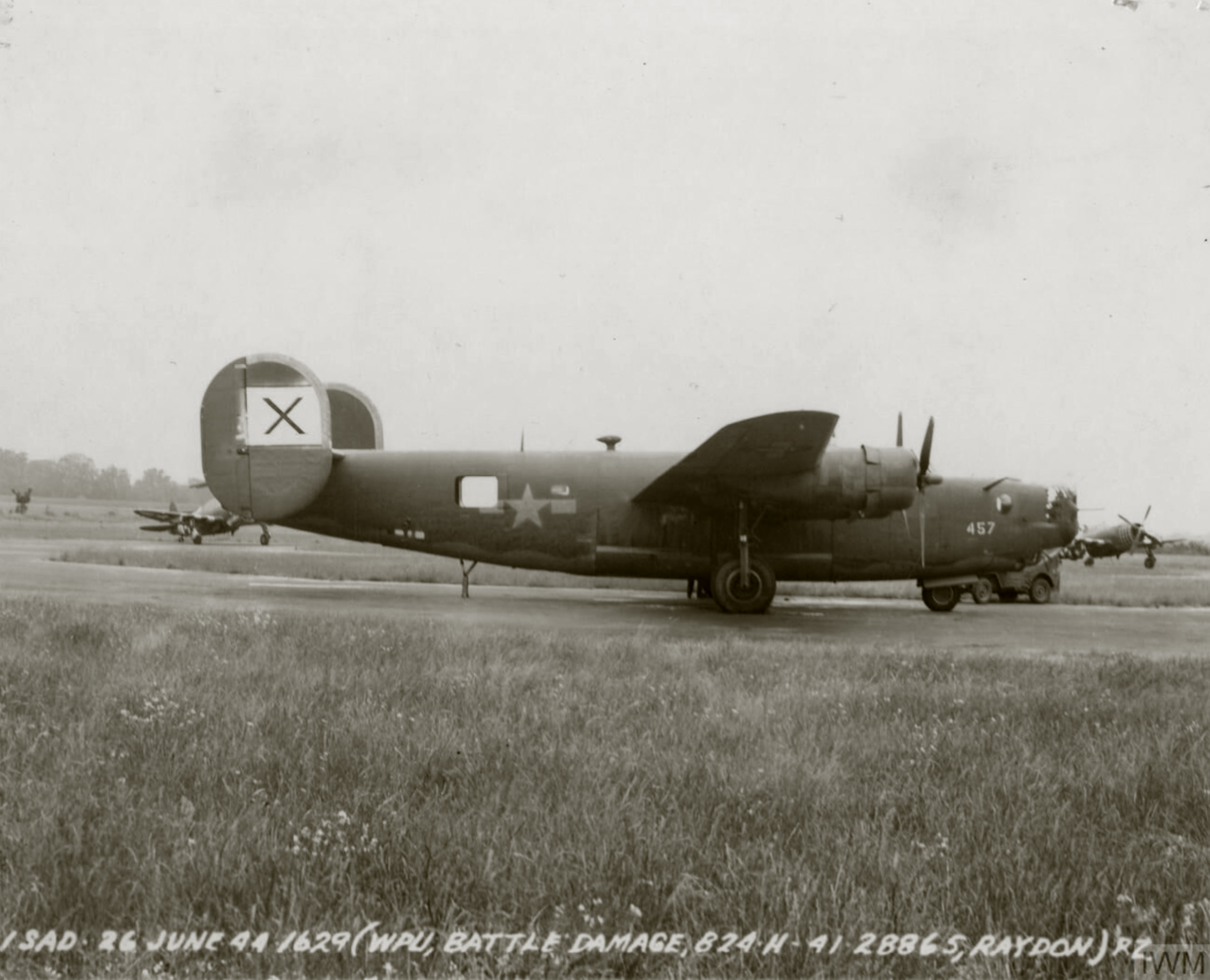 41-28865 B-24H Liberator 8AF 493BG862BS 8MS Loni right side at Raydon 26th Jun 1944 FRE8665