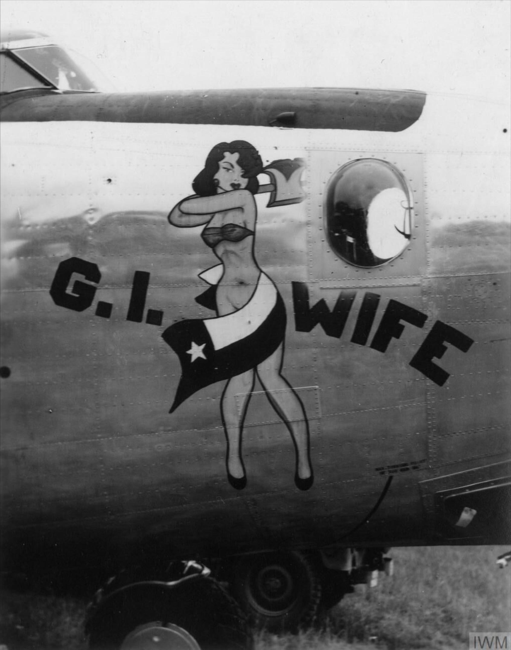 44-40477 B-24J Liberator 8AF 493BG862BS N6O GI Wife nose art right side FRE8662