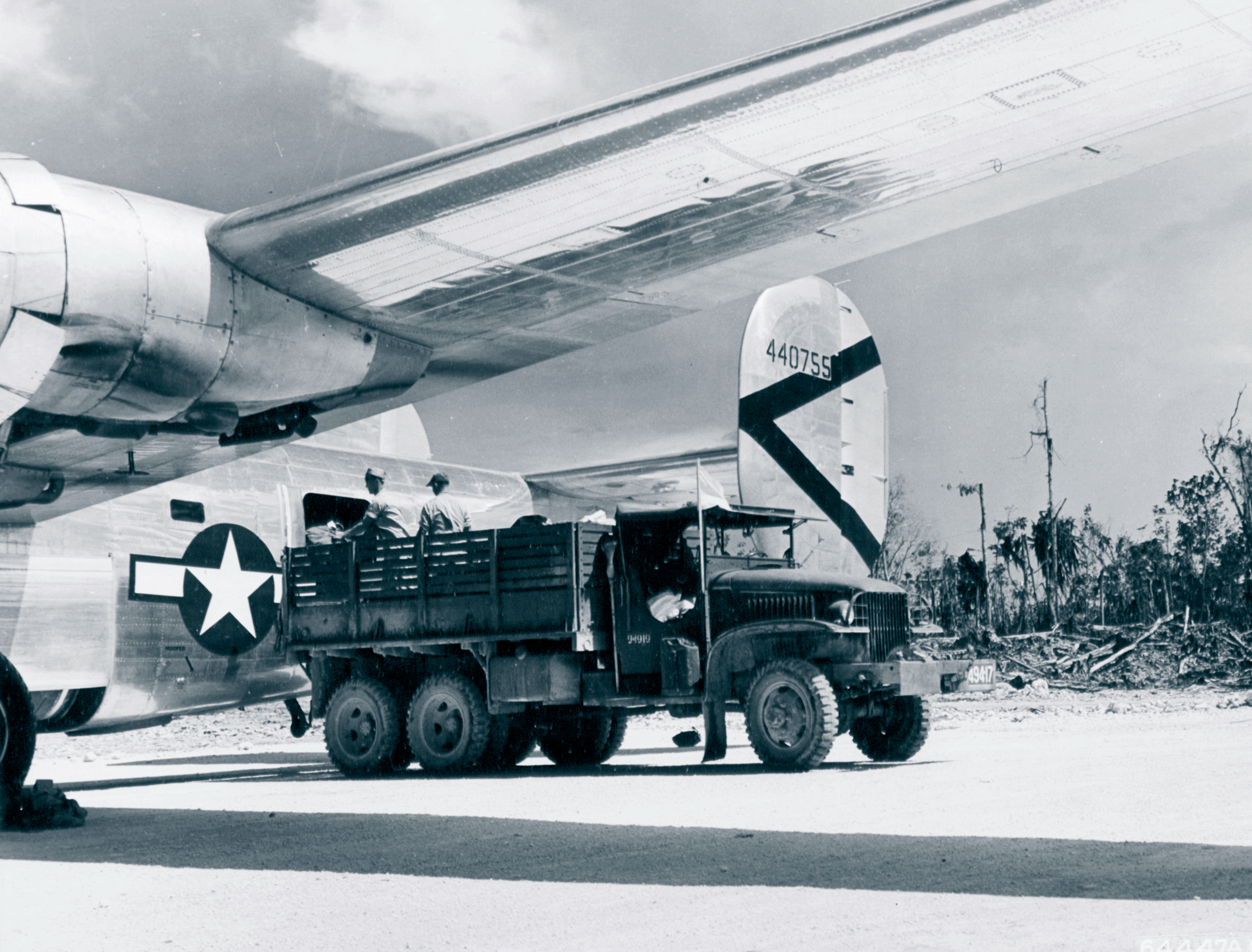 44-40755 B-24J Liberator 7AF 494BG864BS 755 Riot Call on Angaur Island Caroline Group 23rd Nov 1944 NA416