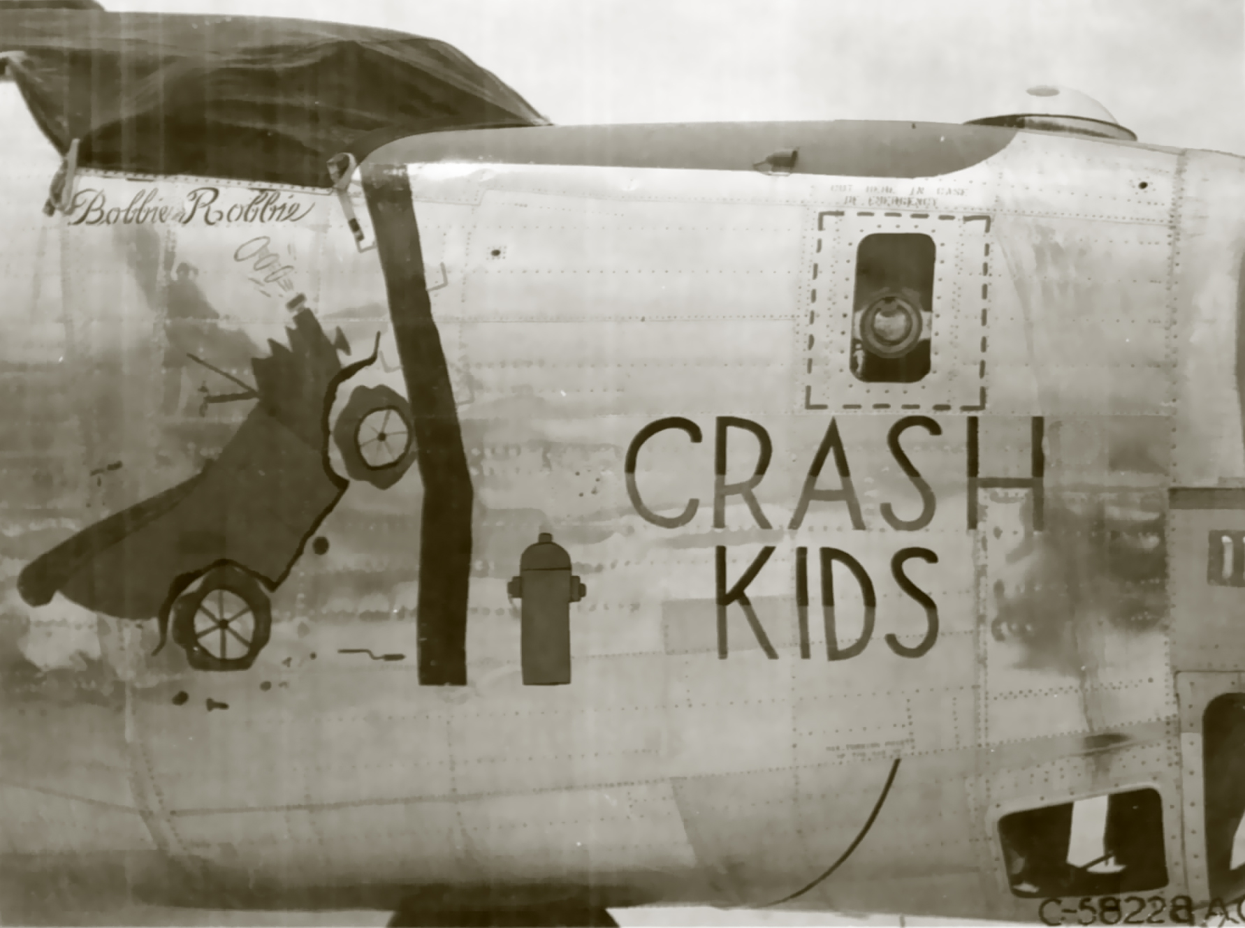 44-40756 B-24J Liberator 7AF 494BG865BS 756 Crash Kids nose art right side 01