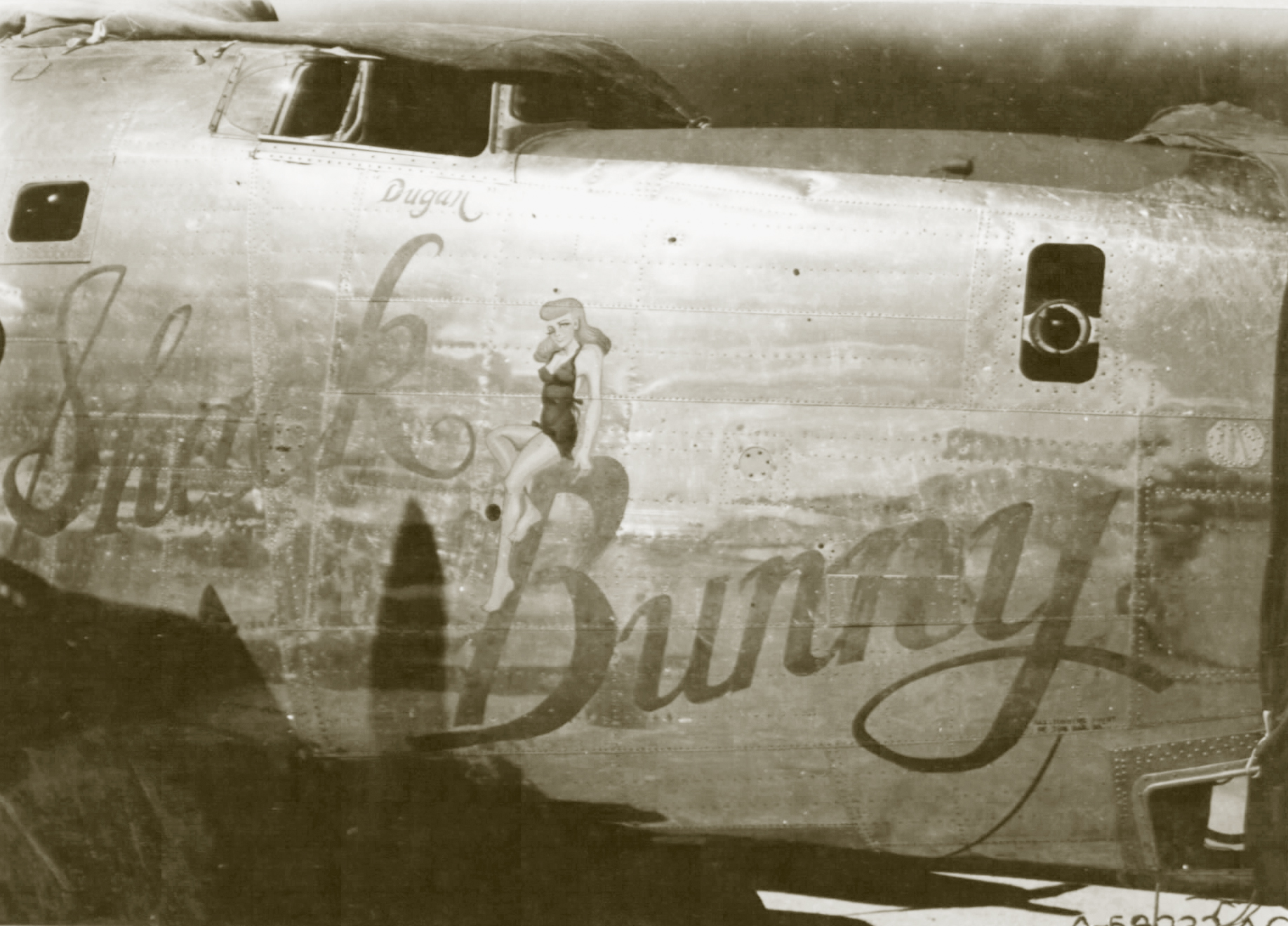 44-40759 B-24J Liberator 7AF 494BG867BS 759 Shack Bunny nose art right side 01