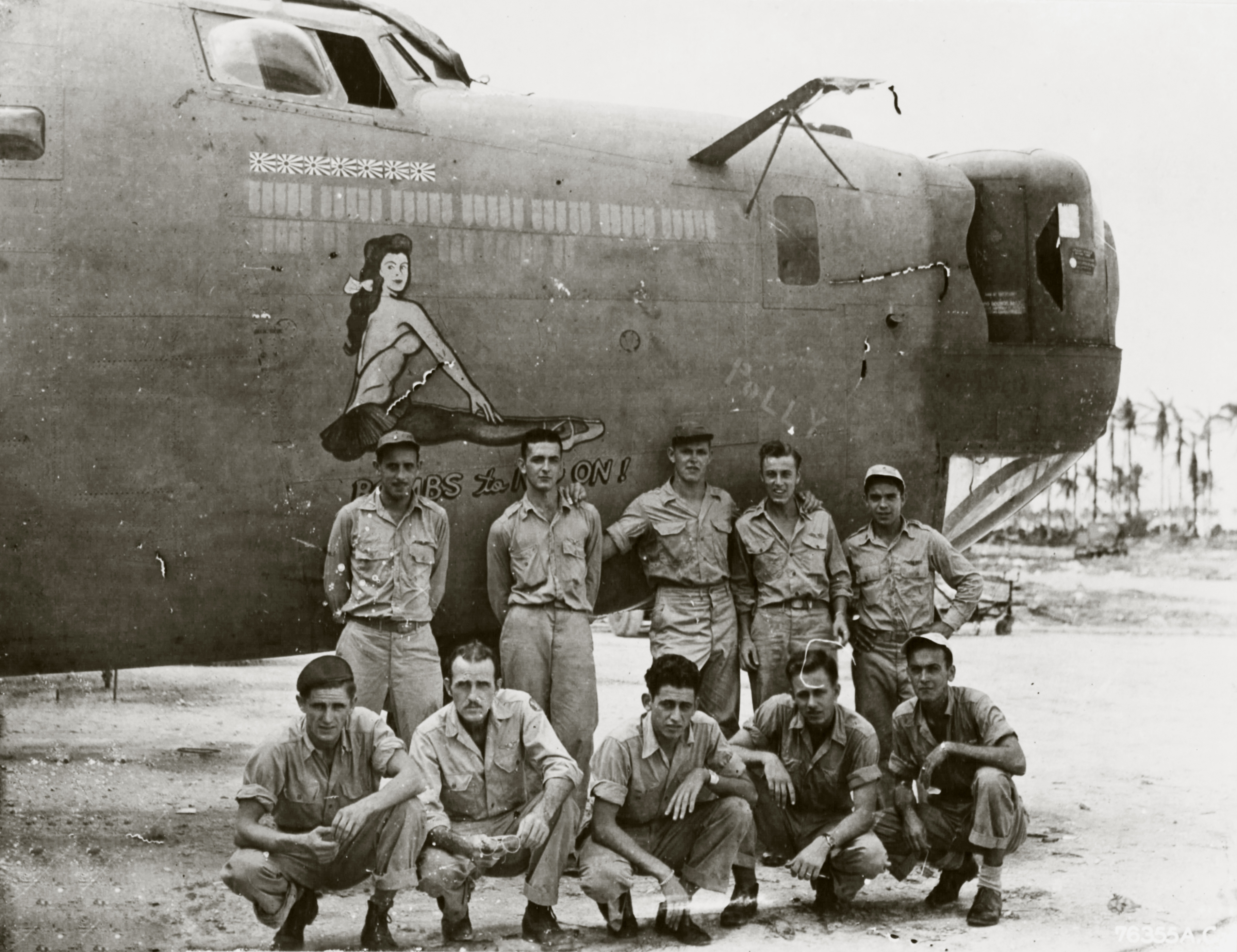 42-100147 B-24J Liberator 7AF 13AF FEAF 5BG Bombs To Nip On SOPAC 01