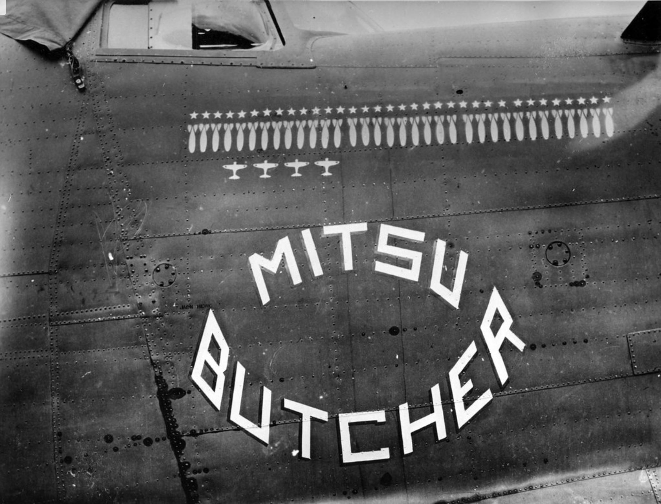 41-24043 B-24D Liberator 5AF 90BG320BS Mitsu Butcher nose art right side 01