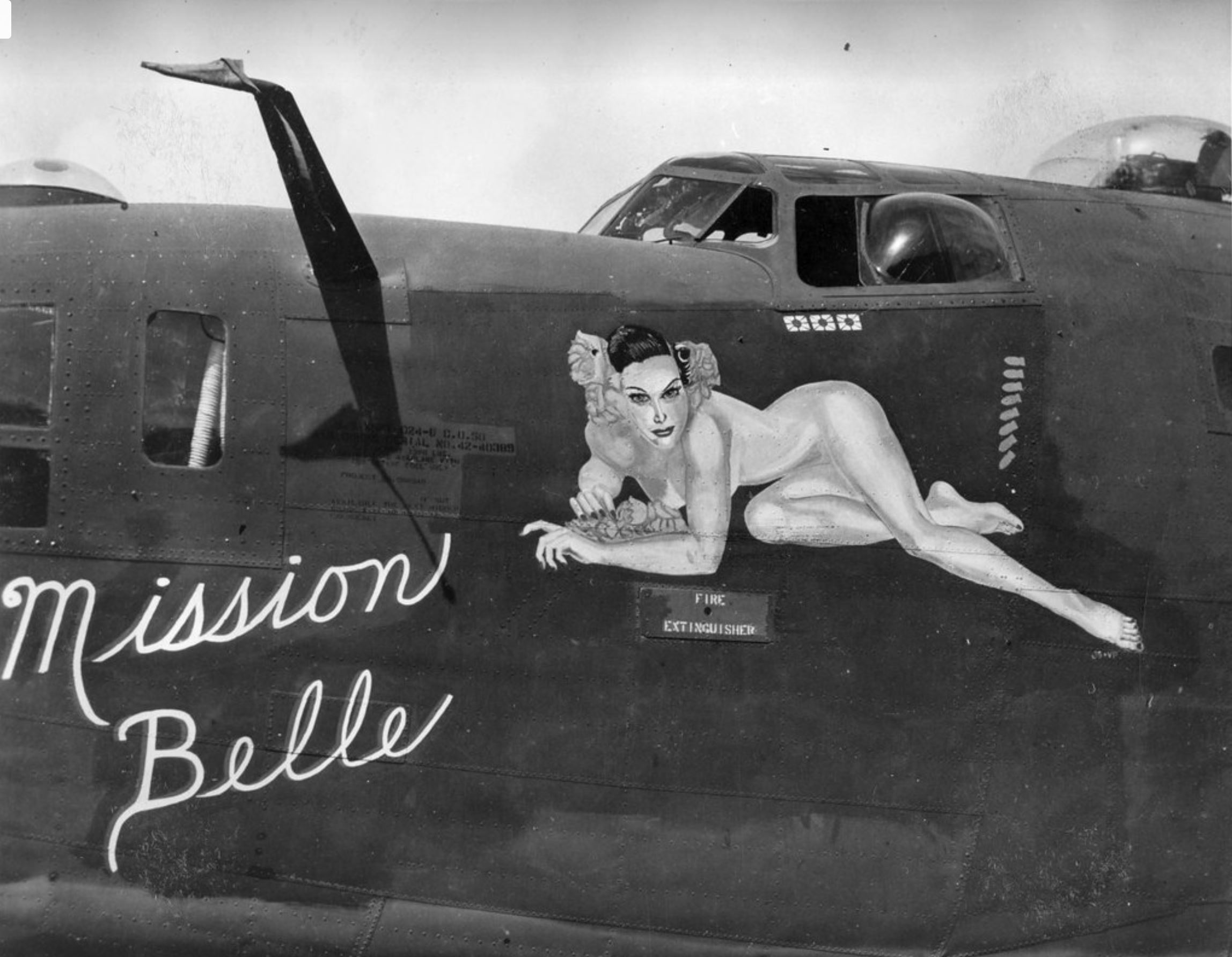 42-40389 B-24D Liberator 5AF 90BG400BS Mission Belle nose art left side 01