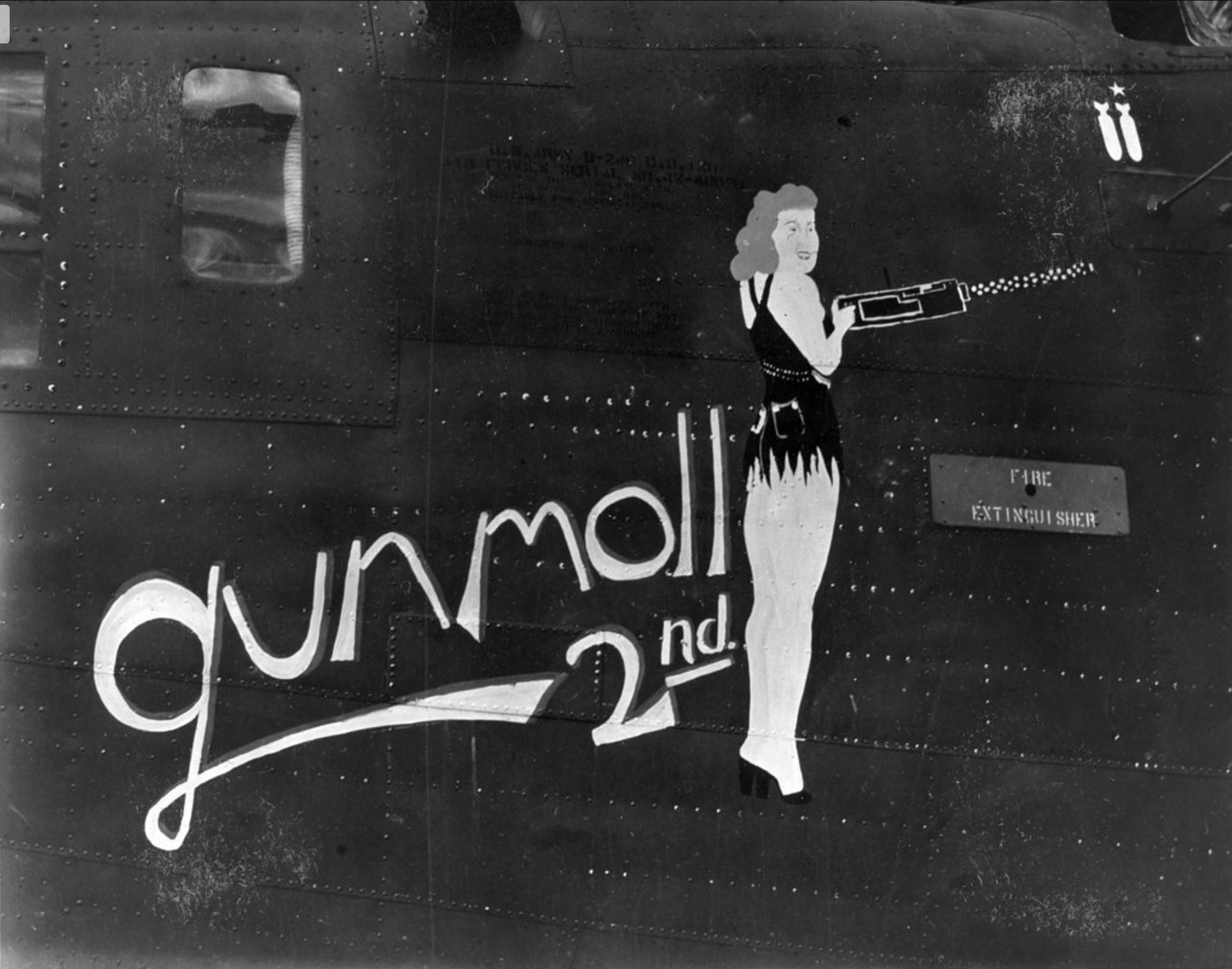 42-40970 B-24D Liberator 5AF 90BG319BS Gunmoll 2nd nose art left side 01