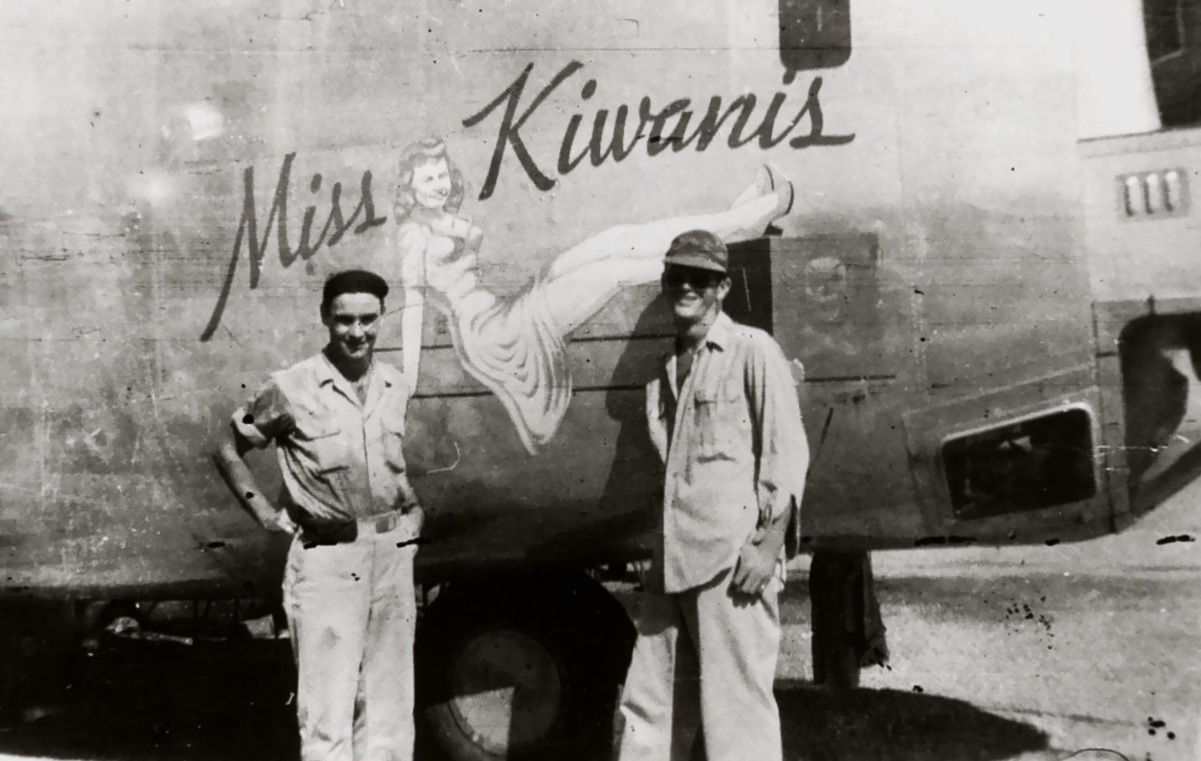 44-40431 B-24J Liberator 5AF 90BG319BS Miss Kiwanis nose art right side 01
