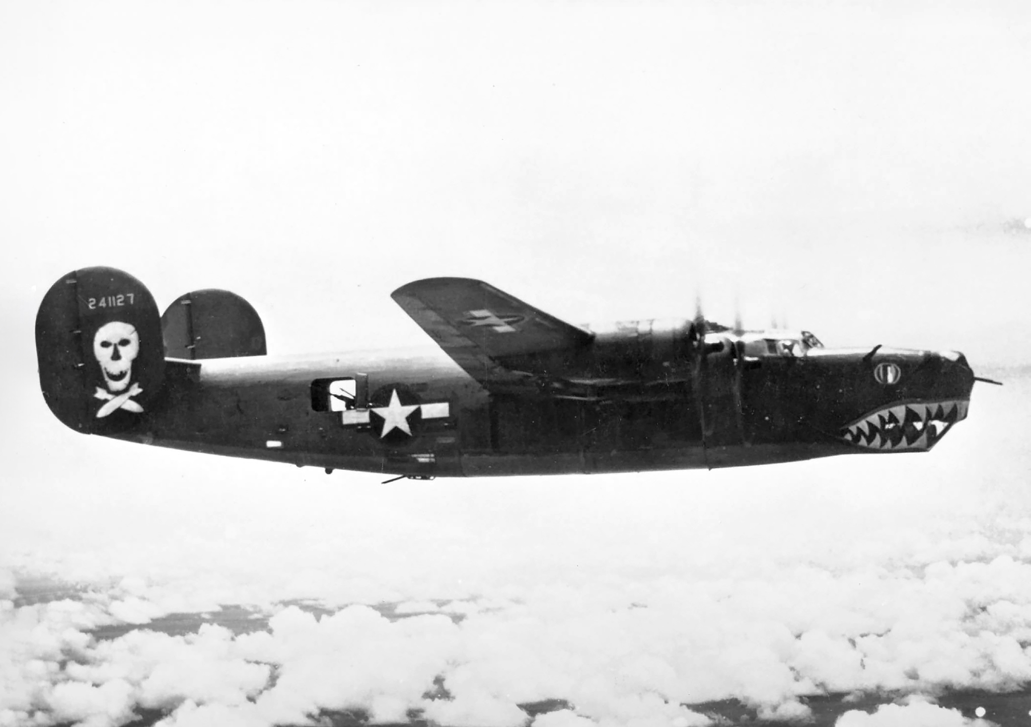 44-41127 B-24D Liberator 5AF 90BG320BS Windy City Kitty 02