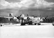 Asisbiz 44-40190 B-24J Liberator 5AF 464BG776BS 199 The Butcher's Daughter later destroyed by prematurely detonation on take off 01