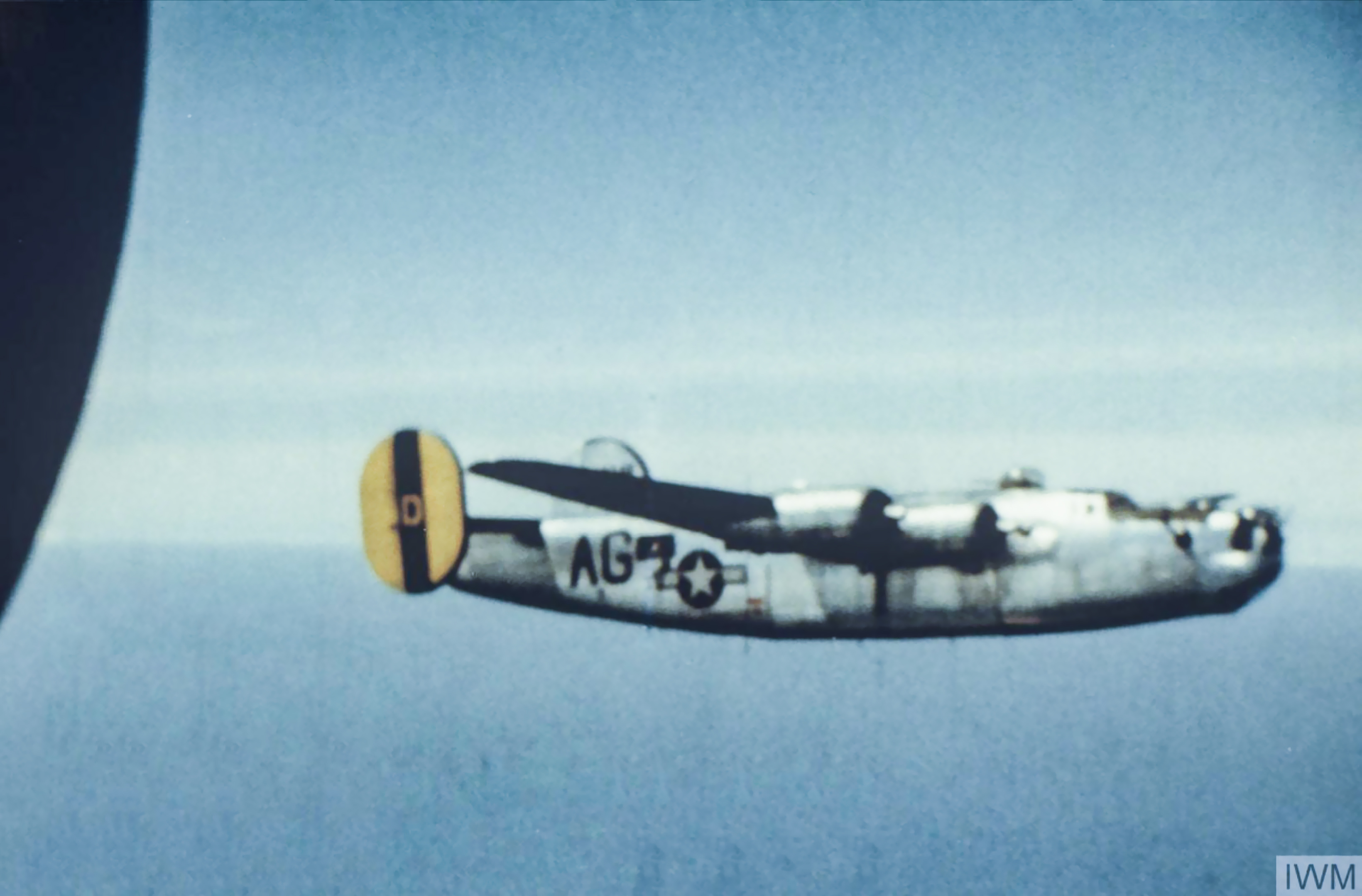 42-95046 B-24H Liberator 8AF 93BG330BS AGD in formation May 1944 FRE5795