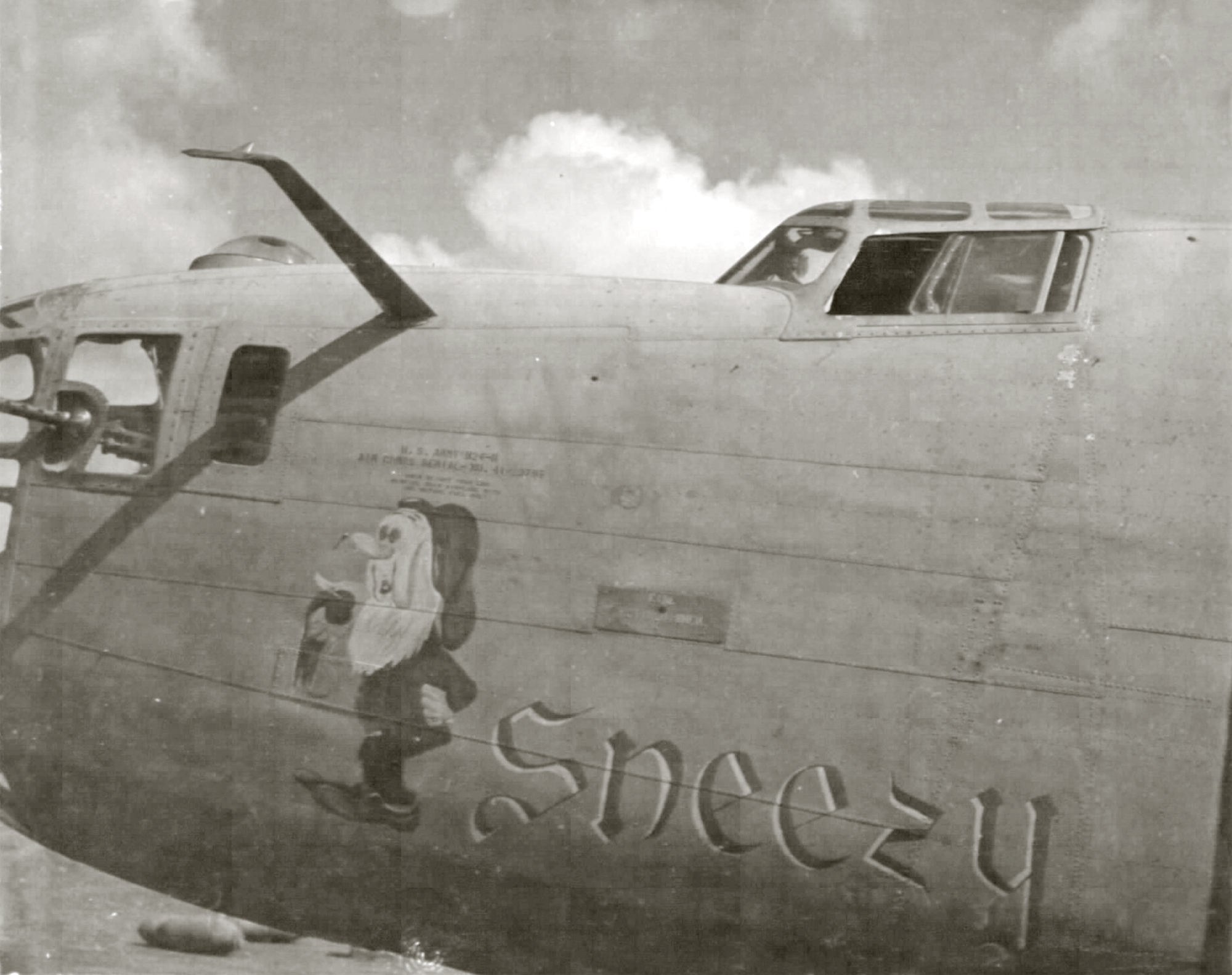 41-23795 B-24D Liberator 9AF 98BG343BS I Sneezy nose art left side North Africa 12th Jun 1943 01