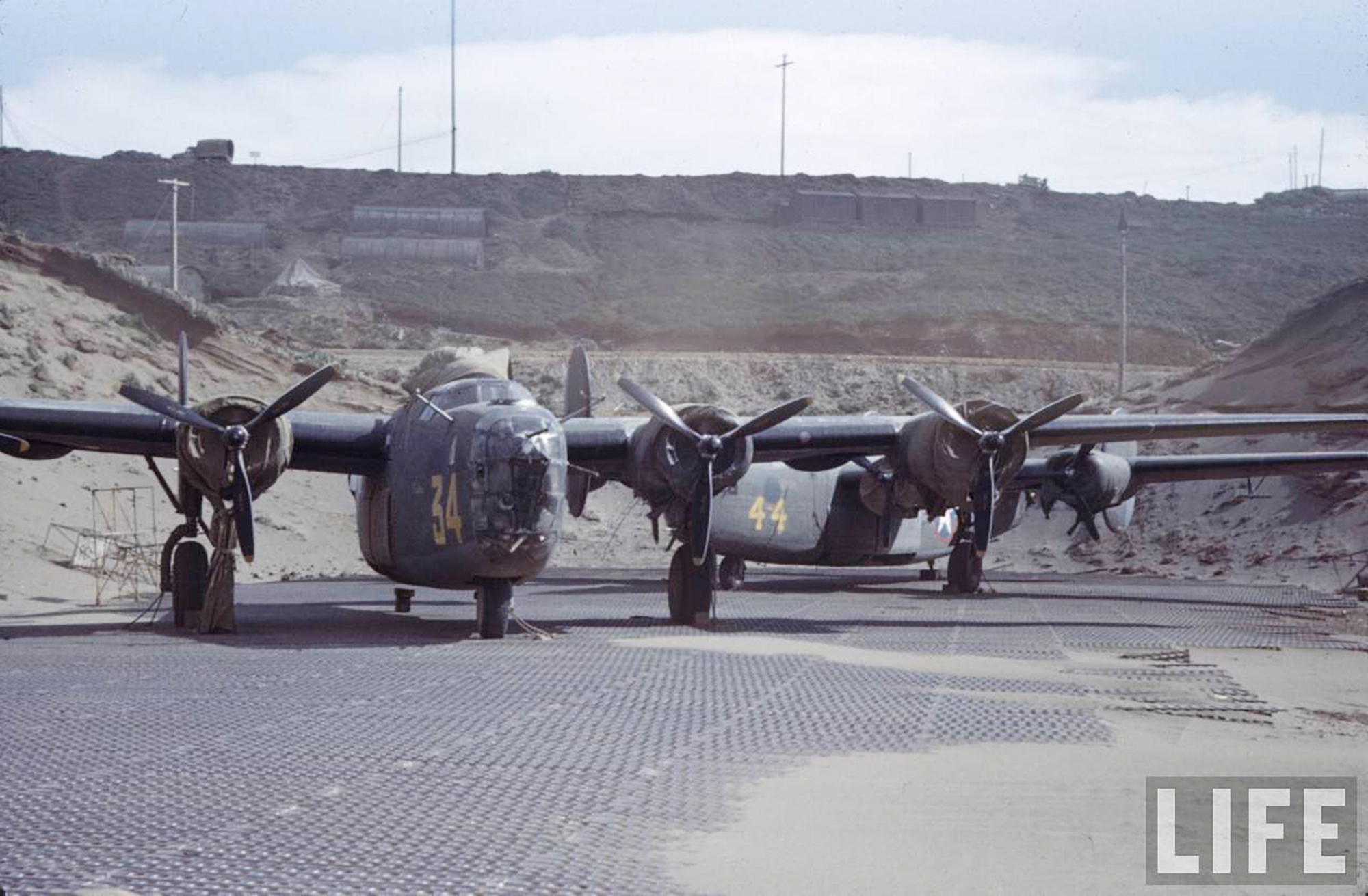 41-23884 B-24D Liberator 11AF 28BG404BS 44 Little Butch Aleutian Islands Western Defense Command 01