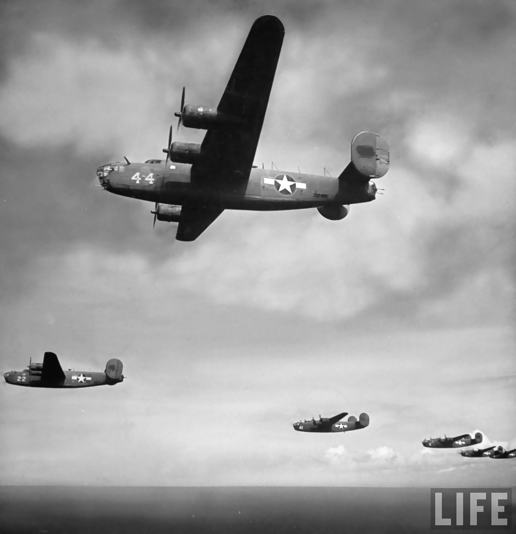 41-23884 B-24D Liberator 11AF 28BG404BS 44 Little Butch mission to Paramushiru Island 1943 02