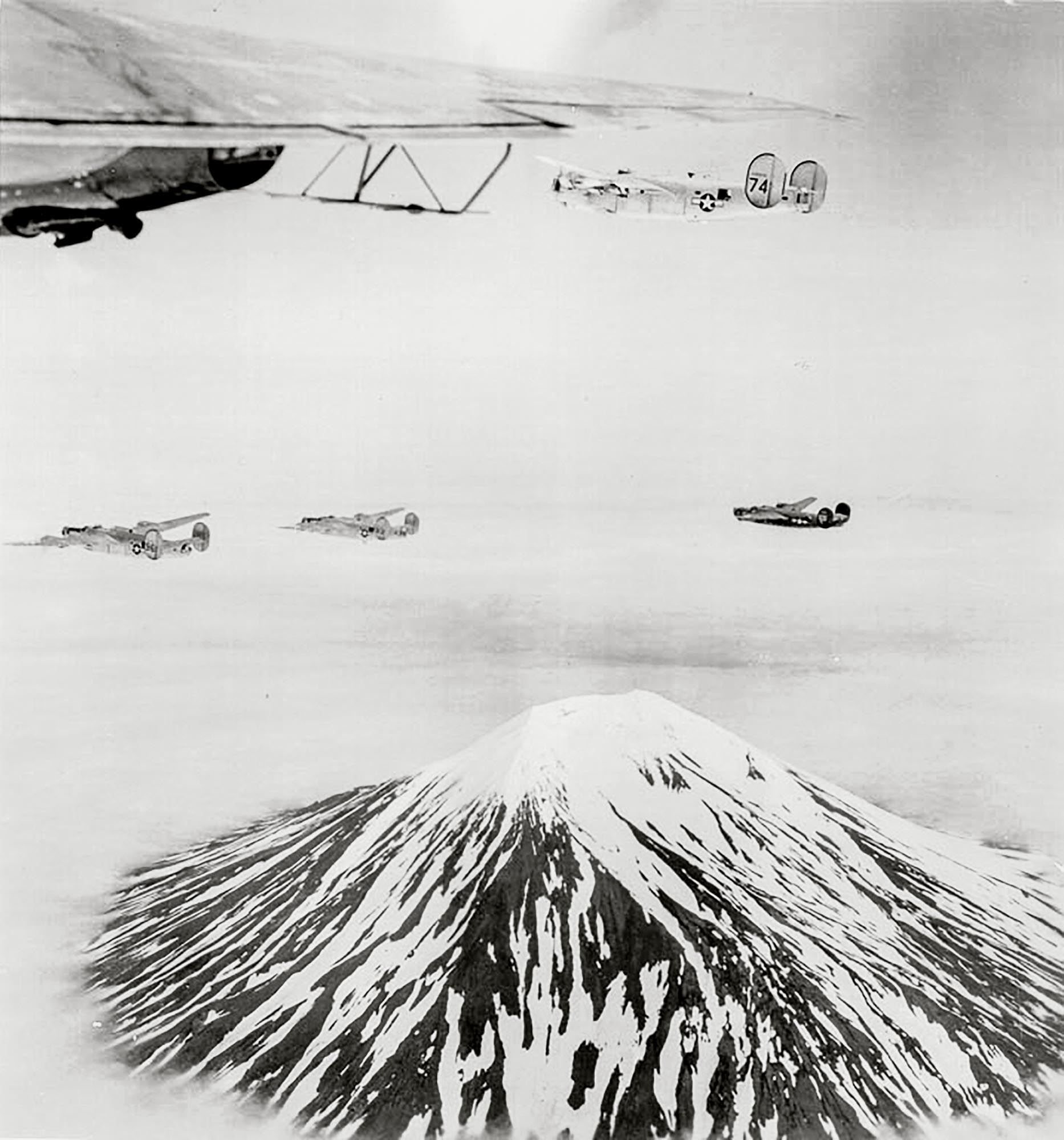 44-49474 B-24L Liberator 11AF 28BG404BS 74 Aleutian Islands Western Defense Command 01