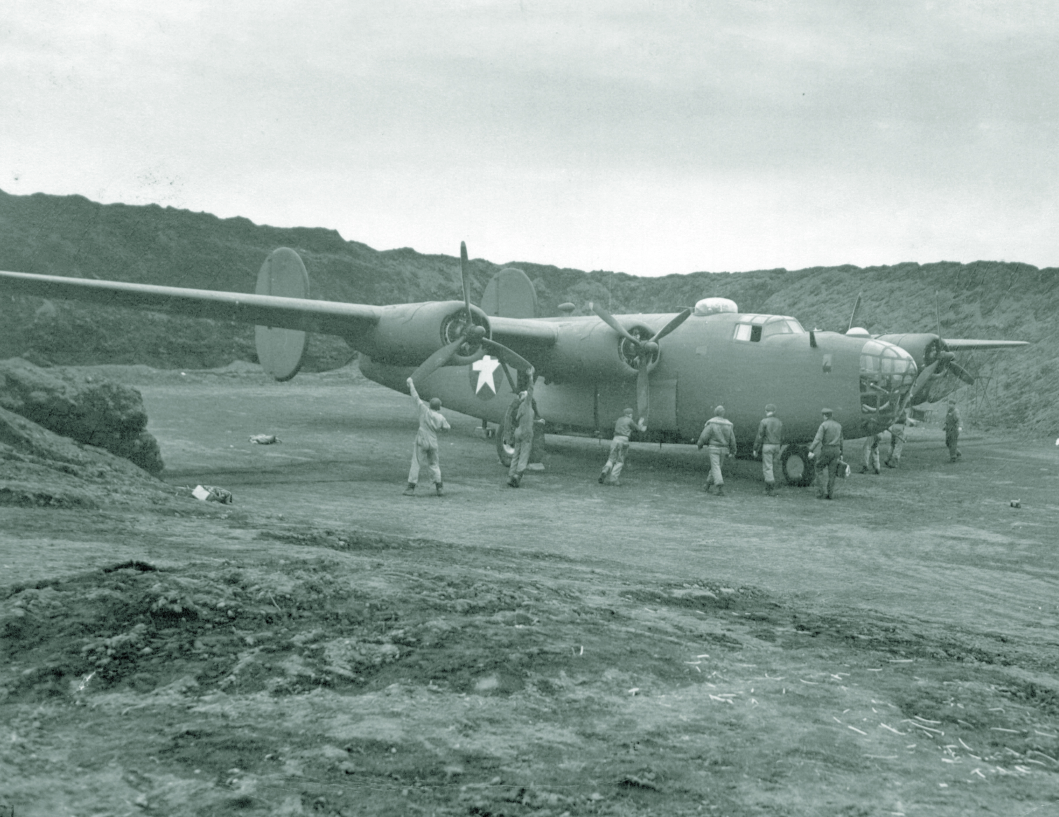 Consolidated B-24 Liberator 11AF 27th Divisional Squadron Umnak Aleutian Islands Alaska 1943 NA1041