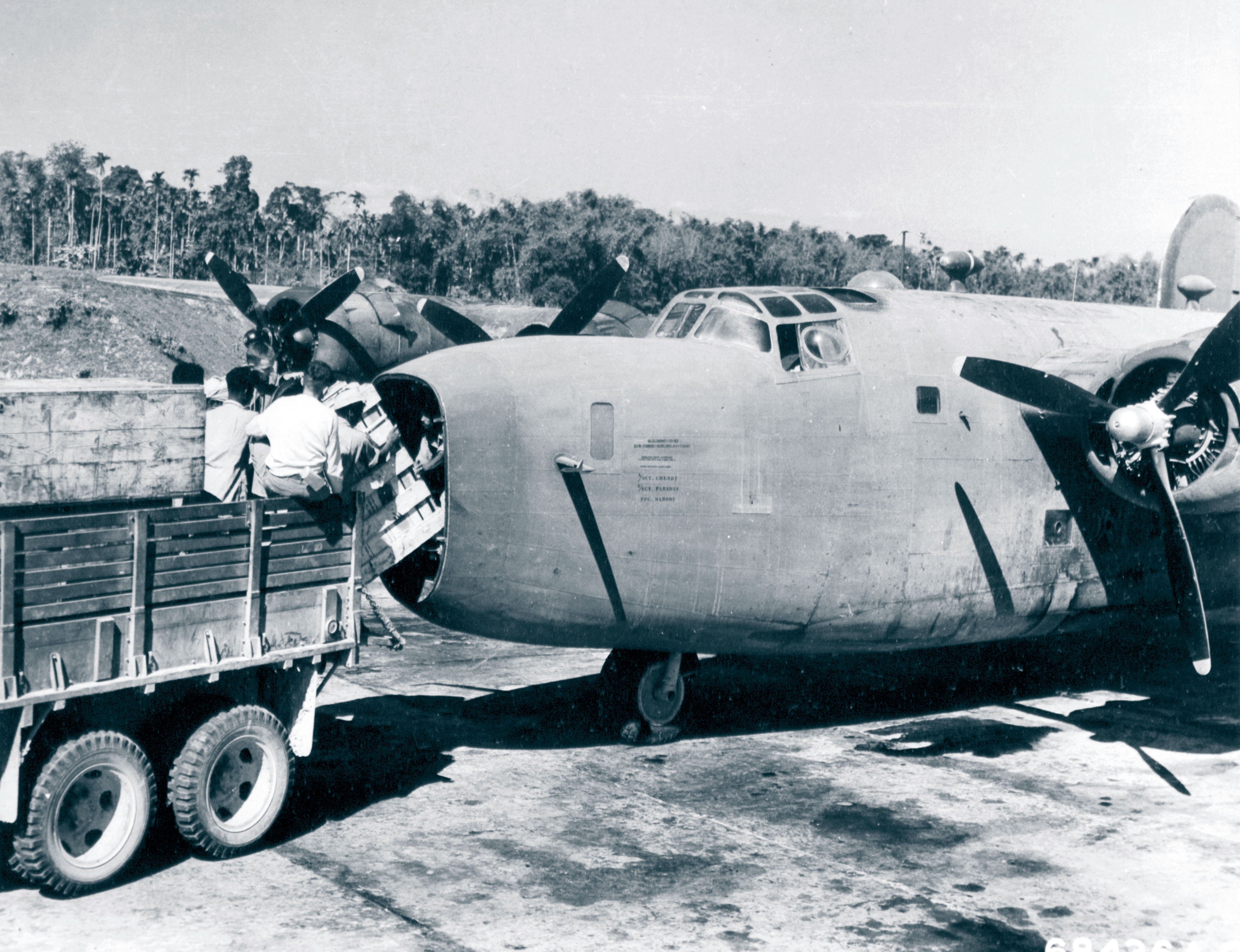 41-11641 C-87 Liberator Express 14AF being unloaded at Kunming China 1943 NA590