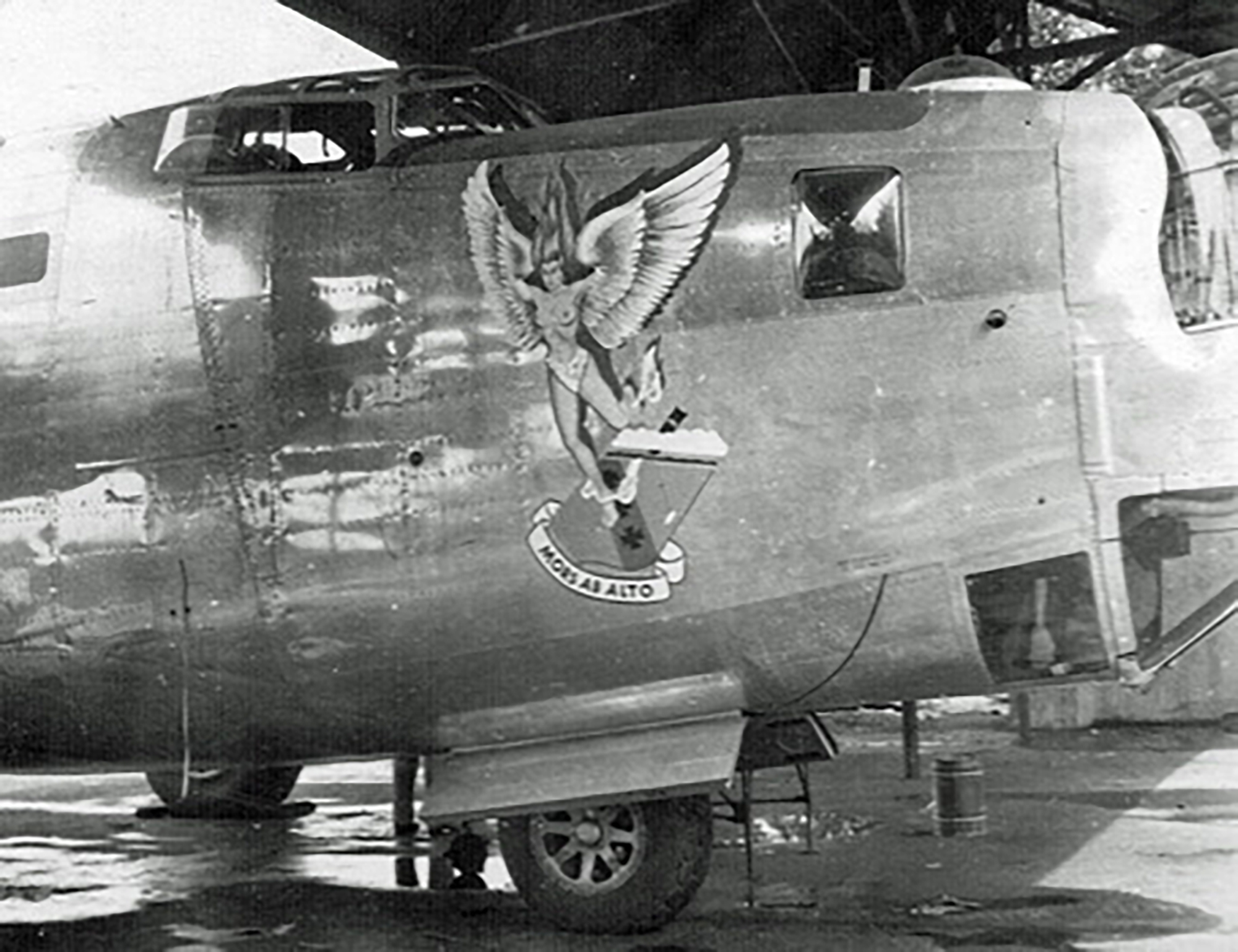 44-4xxxx B-24J Liberator 10AF 7BG493BS Mors Ab Alto nose art right side CBI 02