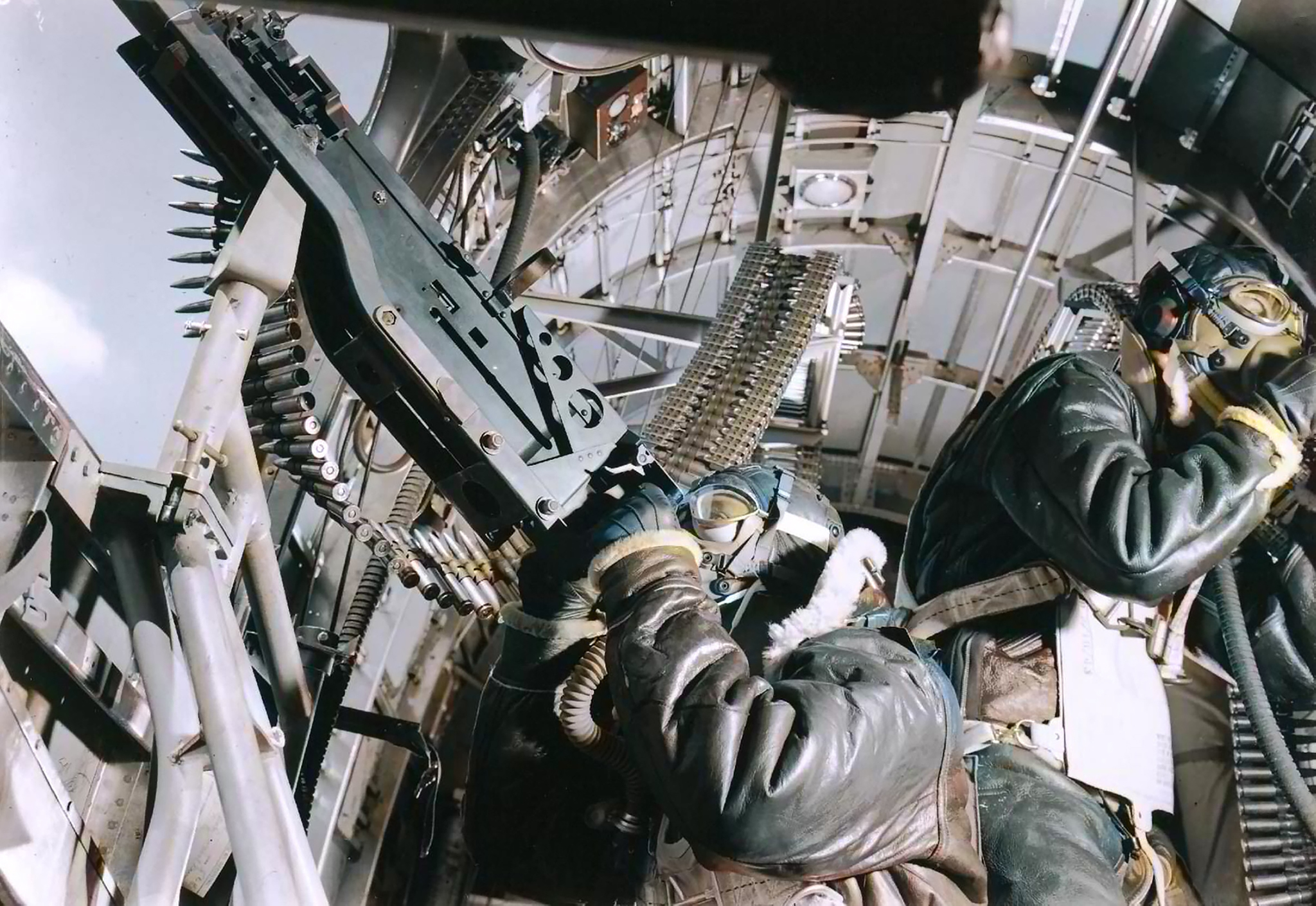 Crew air gunner defensive positions within the Consolidated B-24 Liberator waist gunners 01