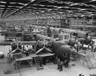 Asisbiz Consolidated B-24J Liberators under construction at the Consolidated Vultee plant in San Diego CA 01