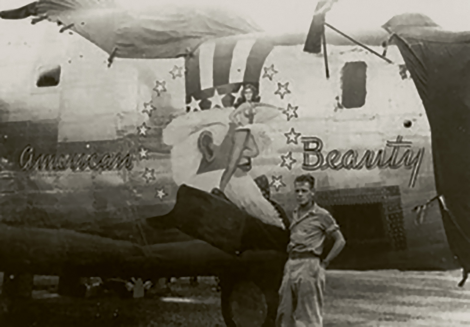 42-73045 F-7A Liberator 5AF 6PRG20CMS American Beauty South Pacific 1944 01