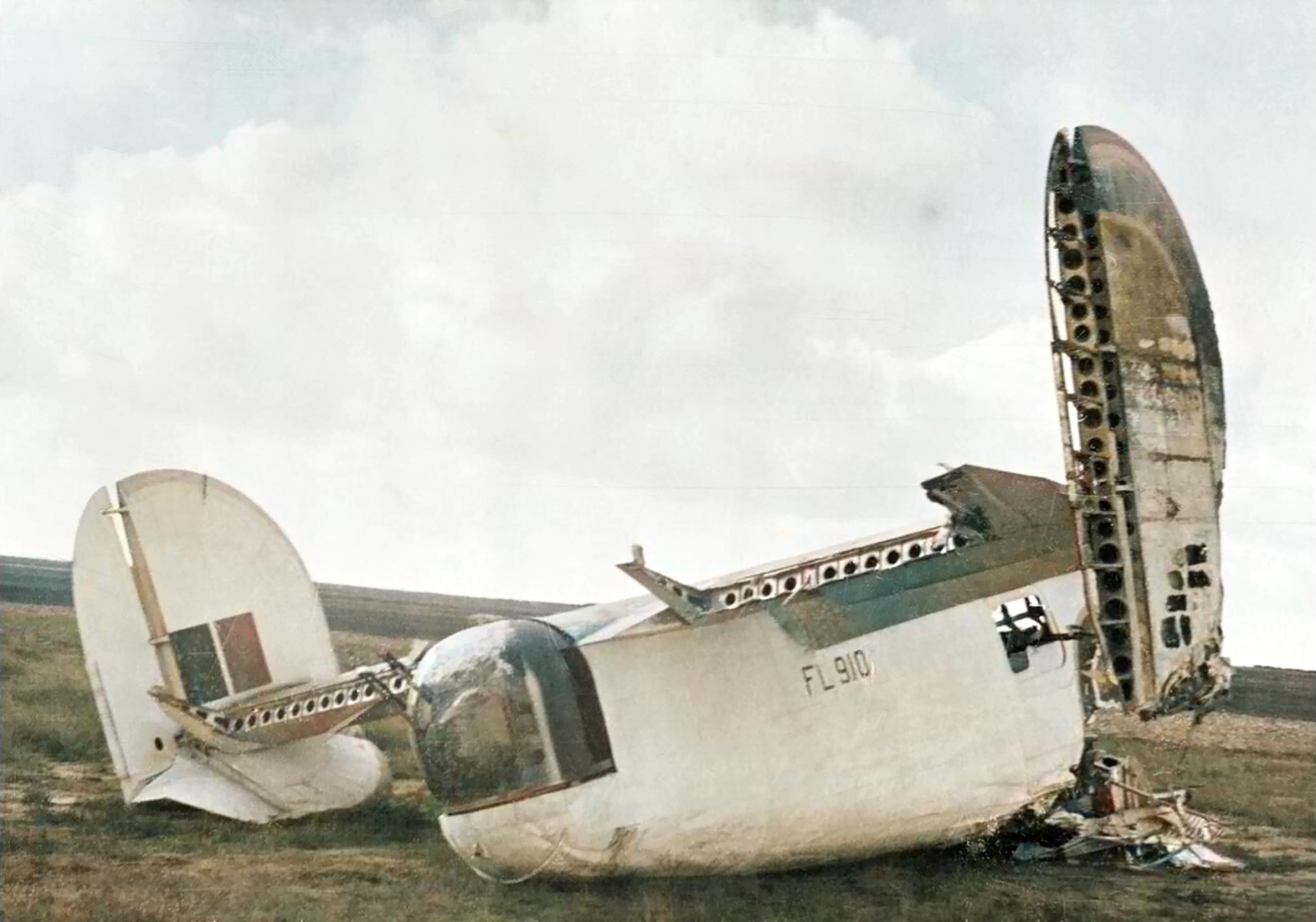 FMS Liberator GRIII RAF 224Sqn FL910 crashed attempting to land at Predannack Cornwall after sinking U216 20th Oct 1942 IWM 01