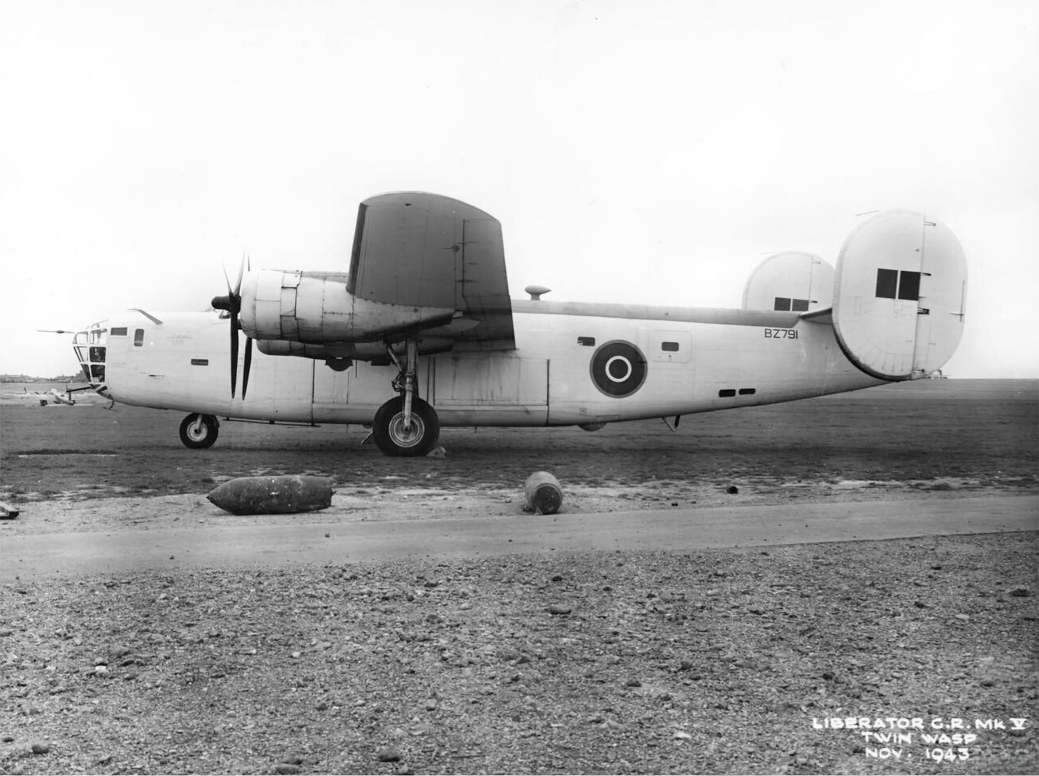 FMS Liberator V RAF Coastal Command BZ791 ex USAAF 41-11599 based at at Boscombe Down Nov 1943 IWM 01