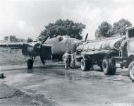 Asisbiz B 25 Mitchell 10AF 341BG being refueled by service crew before taking off India 6th Dec 1942 NA058