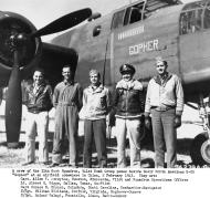 Asisbiz B 25 Mitchell 10AF 341BG11BS Gopher with her crew China 2nd Feb 1943 01