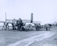 Asisbiz B 25J Mitchell 5AF 345BG500BS Air Apaches being rearmed at Clark Phililppines 1st Jun 1945 NA1143