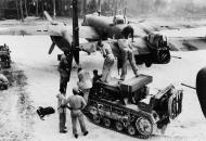 Asisbiz 42 64915 B 25G Mitchell 7AF 41BG820BS at Mullinnix airfield Tarawa Gilbert Islds 12th Jan 1944 01