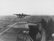 Asisbiz Doolittle Raid B 25 Mitchells taking off from USS Hornet 18th April 1942 01