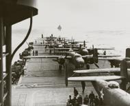 Asisbiz USAAF B 25B bombers tied down on the flight deck of USS Hornet (CV 8) Aprile 1942 NH53426