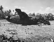 Asisbiz Japanese Kawanishi H8K2 (Emily) seaplane destroyed on Makin Island Gilbert Islands Dec 1943 01