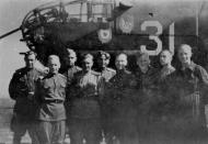 Asisbiz B 25 Mitchell 15GBAP 14GBAD White 31 with crew at Uman airfield Russia 1943 01