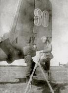 Asisbiz B 25 Mitchell 22GAP 238GBAP Red 80 with crew Red army airforce 1944 45 01